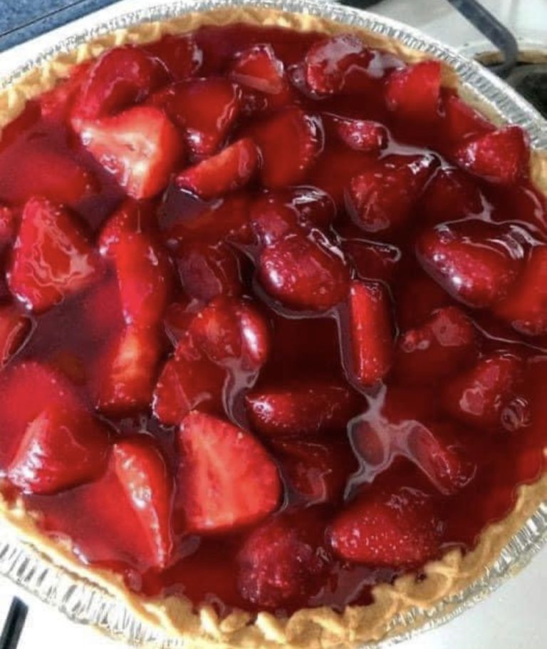 Big Boy’s Fresh Strawberry Pie