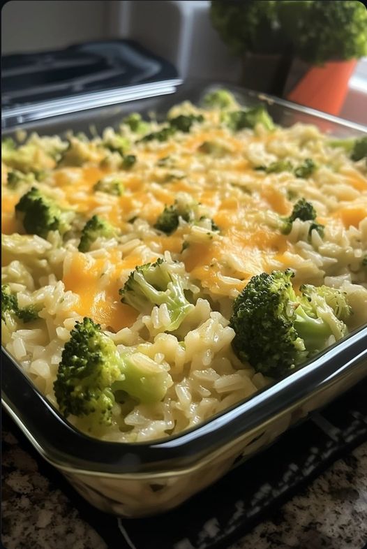 Broccoli, Rice, Cheese, and Chicken Casserole