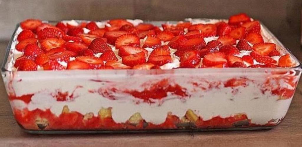 Strawberry tiramisu, ready in 10 minutes!