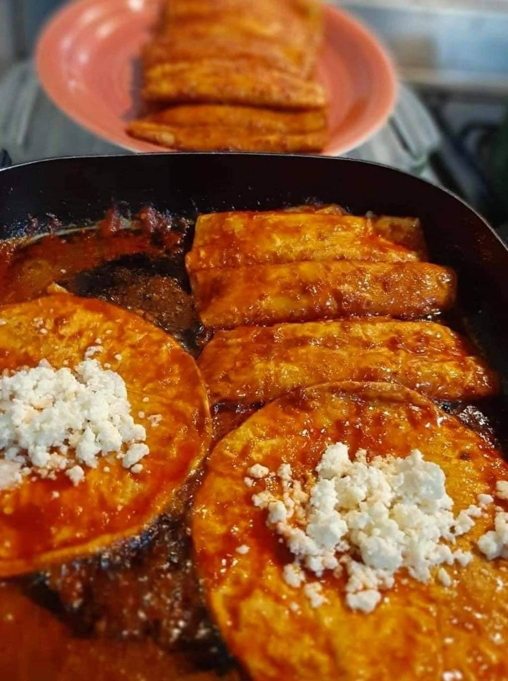 Cheese Enchiladas with Red Sauce