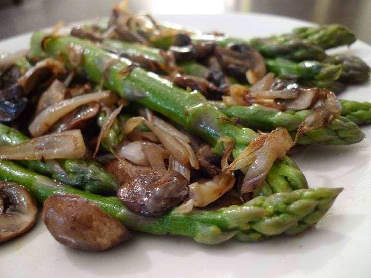 Sautéed Asparagus & Mushrooms