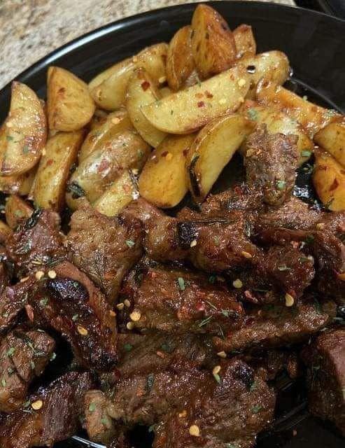 Garlic Butter Steak and Potatoes