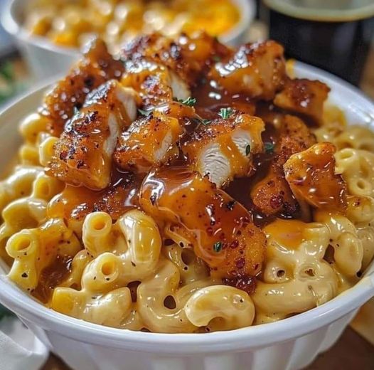 Honey Pepper Chicken Mac and Cheese