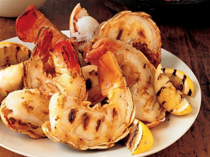 Creamy Garlic Lobster Tails